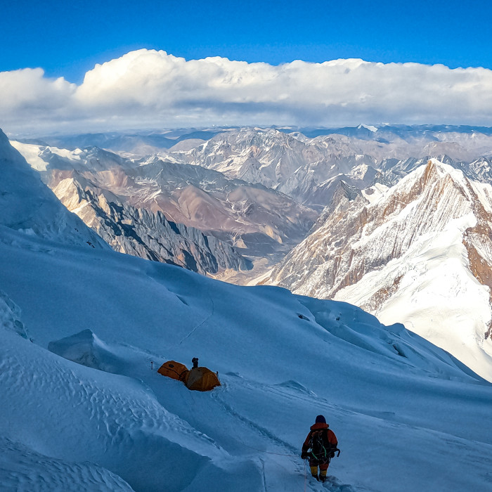Alex Txikon beside the Eight-thousand: sustainability and support to the local people.